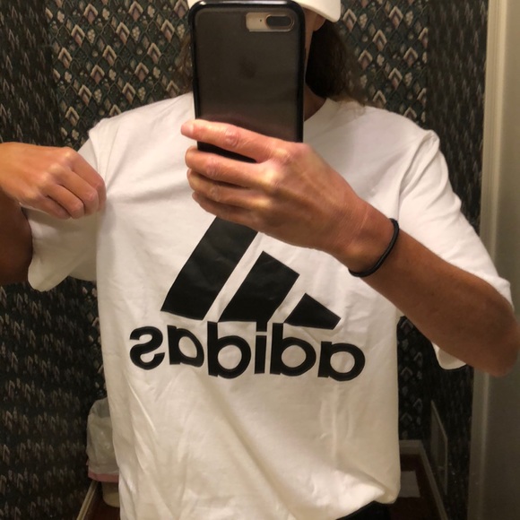 ❗️NEW❗️Adidas Short Sleeve Tee - Picture 2 of 4